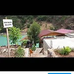 Kapuzbaşı şelaleleri Uçar *