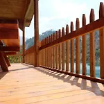 Kapuzbaşı şelaleleri Uçar Pansiyon *