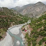 Kapuzbaşı şelaleleri Uçar