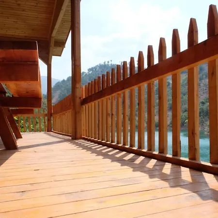 Kapuzbasi Selaleleri Ucar Homestay *