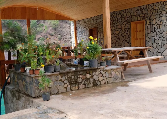 Kapuzbasi Selaleleri Ucar Homestay Buyukcakir