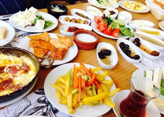 Kapuzbasi Selaleleri Ucar * Buyukcakir