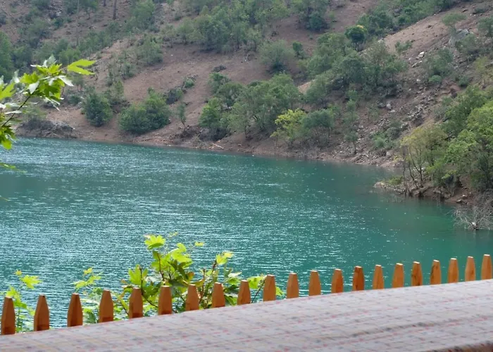 Kapuzbasi Selaleleri Ucar * Büyükçakır