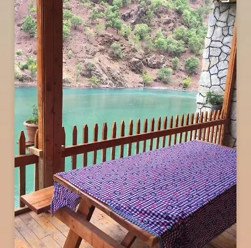 Kapuzbasi Selaleleri Ucar *