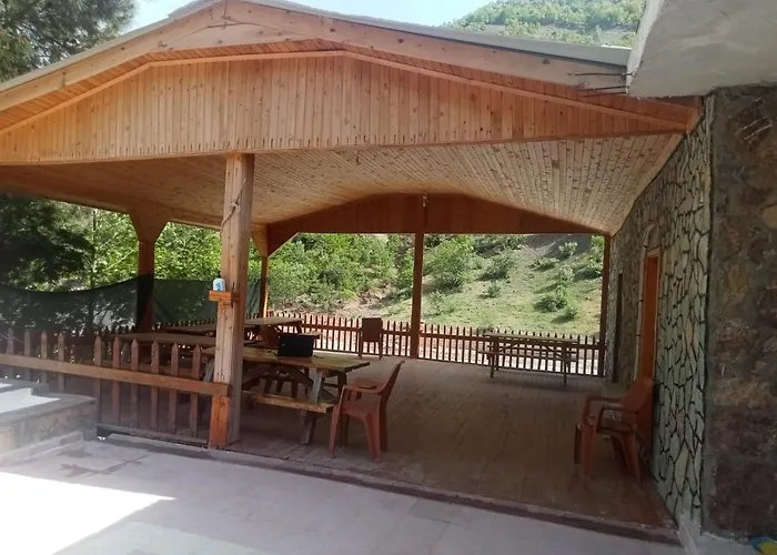 Kapuzbasi Selaleleri Ucar Homestay Buyukcakir